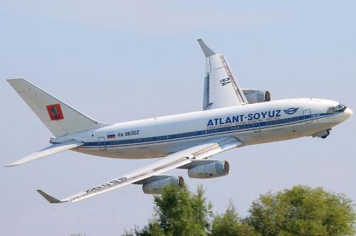 Il-96-400